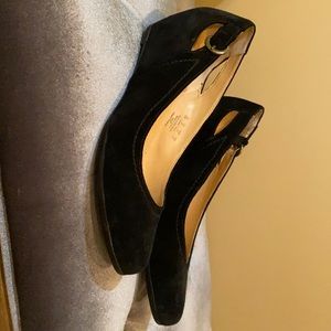 Naturalizer Black Suede loafers